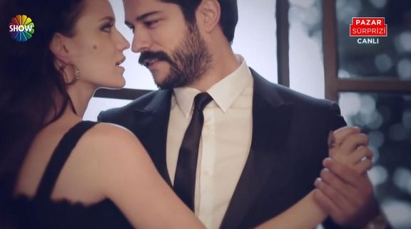 Fahriye Evcen ve Burak Özçivit'ten aşk pozları