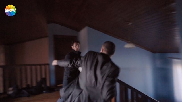 15- ''Savaş çıkar yapma Vartolu!'' Tıkla İzle