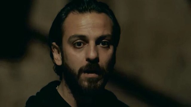 Vartolu kapana kısılıyor! Tıkla İzle