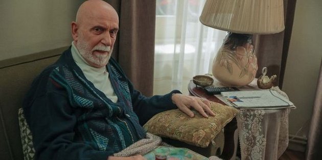 Ne Gemiler Yaktım'ın Tevfik'i Macit Koper diziyi ve canlandırdığı karakteri anlattı!