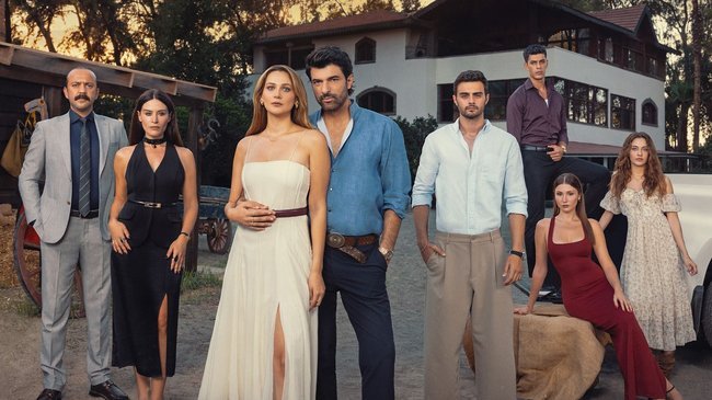 Show TV'nin yeni dizisi Bereketli Topraklar'ın afişi yayınlandı! 