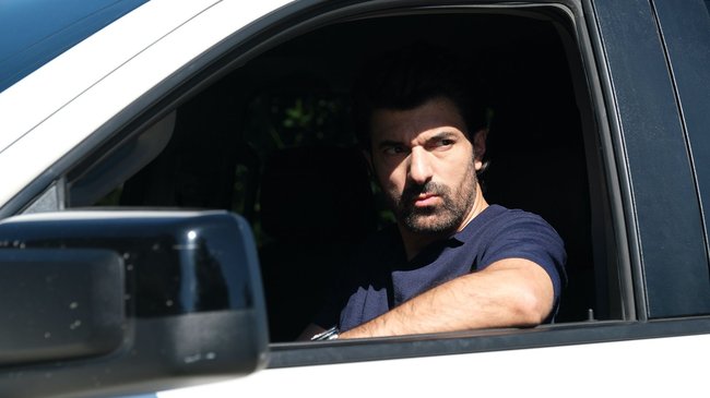 Engin Akyürek Bereketli Topraklar'da izleyiciyle buluşuyor!