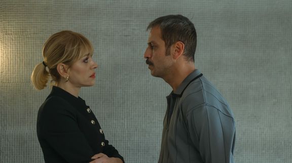 Veliaht iki kategoride reytinglerde zirvede!