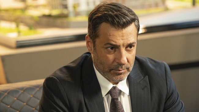 Kızılcık Şerbeti'nde Abdullah ve Salkım evlendi!