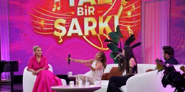 Yaz Bir Şarkı müzik ve eğlenceyi bir kez daha buluşturdu! 