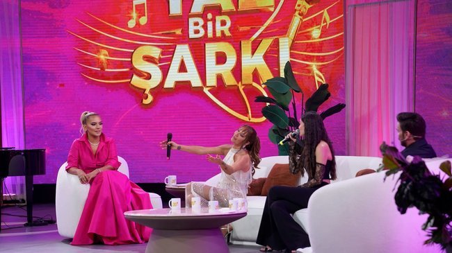 Yaz Bir Şarkı müzik ve eğlenceyi bir kez daha buluşturdu! 