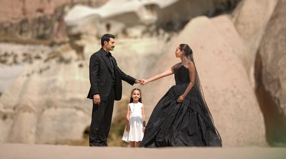 Show TV’nin CNP Film imzalı yeni dizisi “Sevdan Bir Ateş”, ilk teaserıyla izleyicinin karşısına çıktı. Murat Ünalmış ve ...