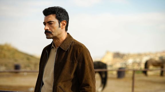 Sevdan Bir Ateş'te Mirza, Hüma'nın kendi kızı olduğunu öğrendi! 